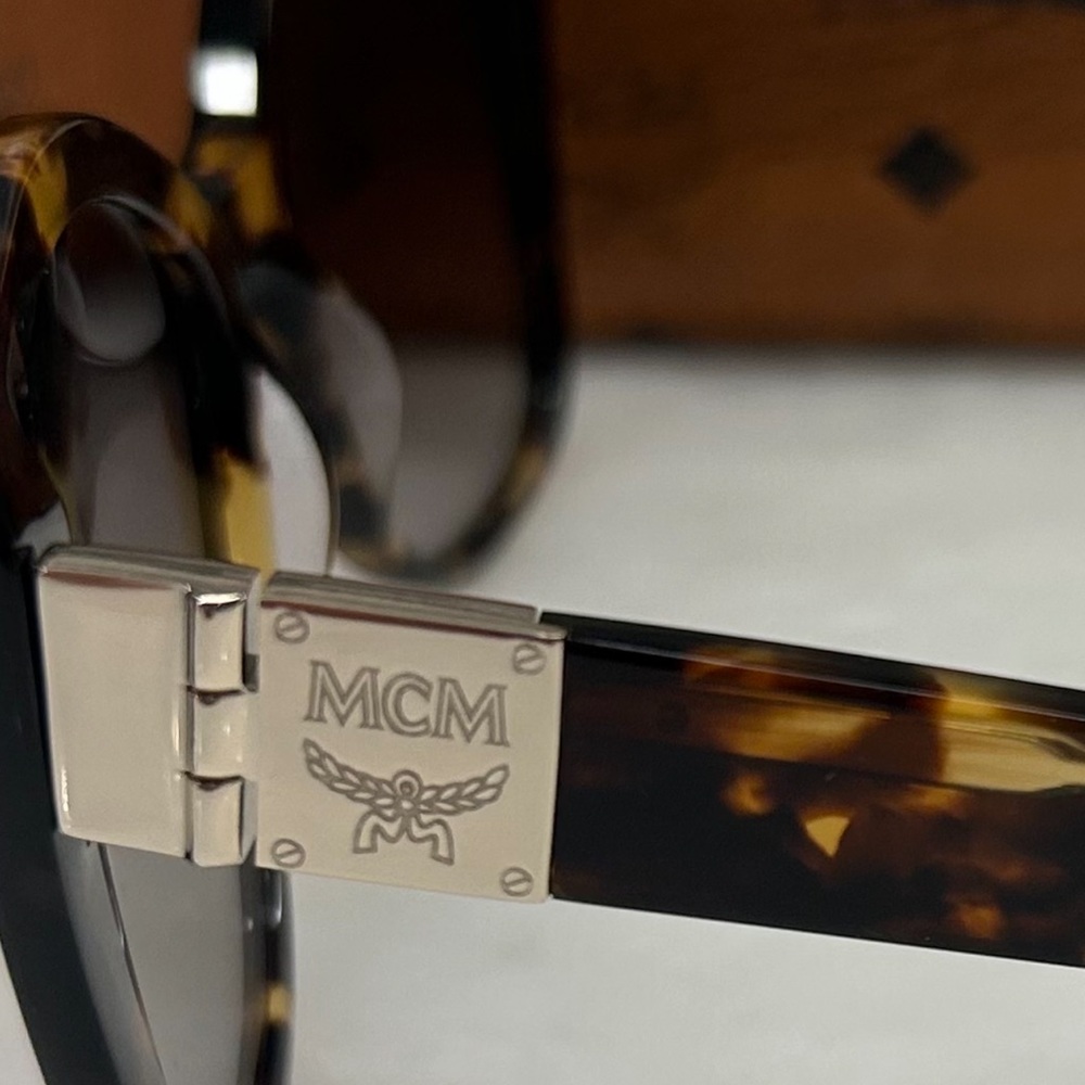 MCM Sunglasses New - So Classy - Picture 4 of 8